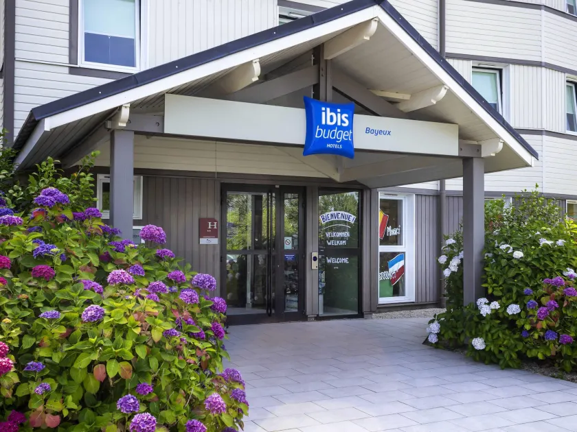 Ibis Budget Bayeux - Image 1
