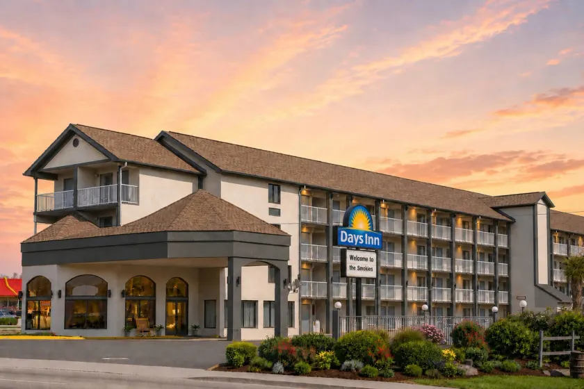 Days Inn by Wyndham Apple Valley Pigeon Forge/Sevierville - Image 1