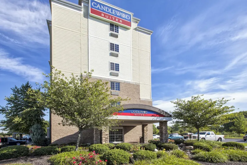 Candlewood Suites Indianapolis Airport by IHG - Image 1