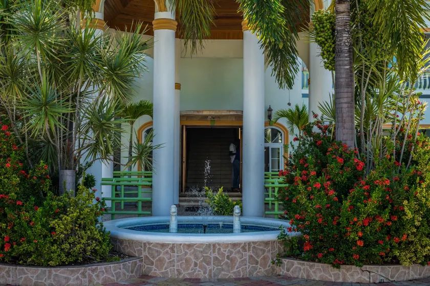 Holiday Haven Resort & Banquet Hall - Image 1