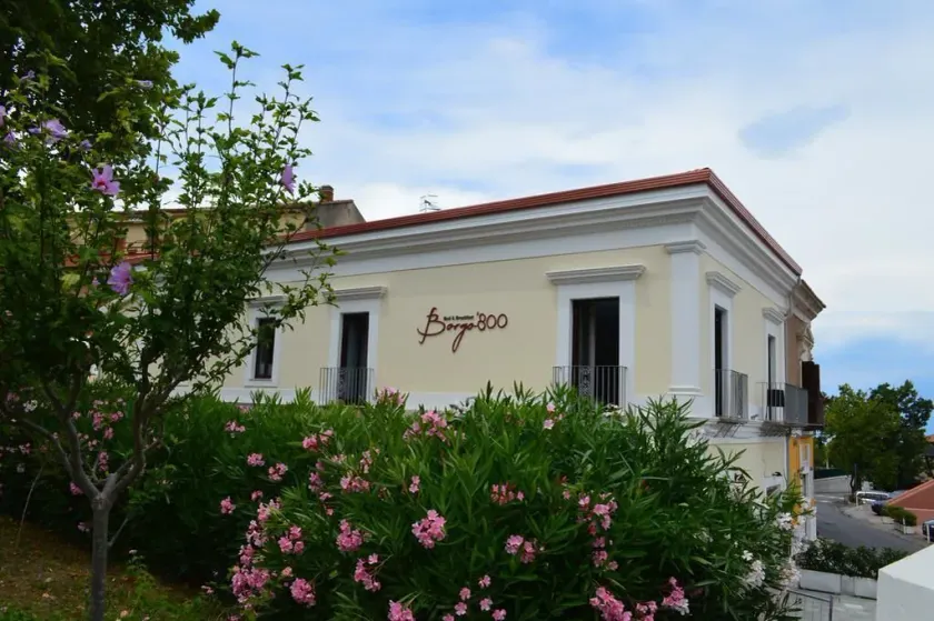 Borgo 800 - Image 1