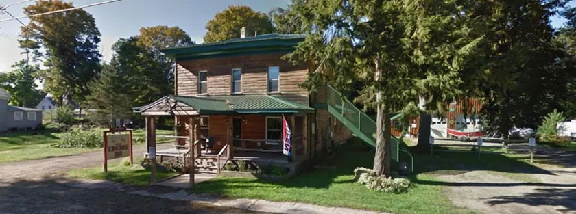 The School House Inn - Image 1