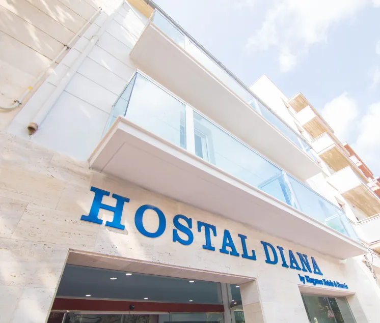 Blu Hostal Diana - Image 1