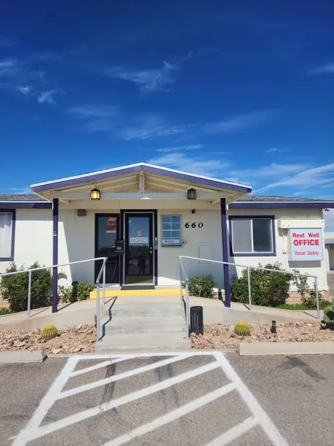 Rose's Motel - Image 1