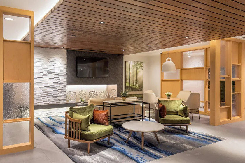 Fairfield Inn & Suites by Marriott Boston Walpole - Image 1