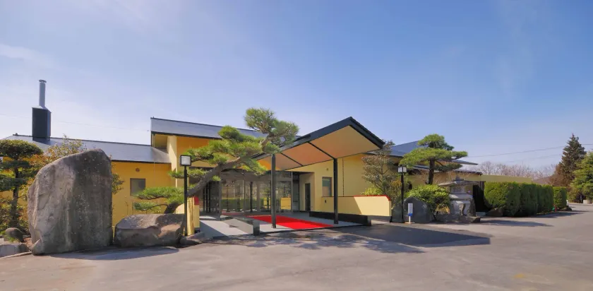 Hotel Hakuryuko Resort - Image 1