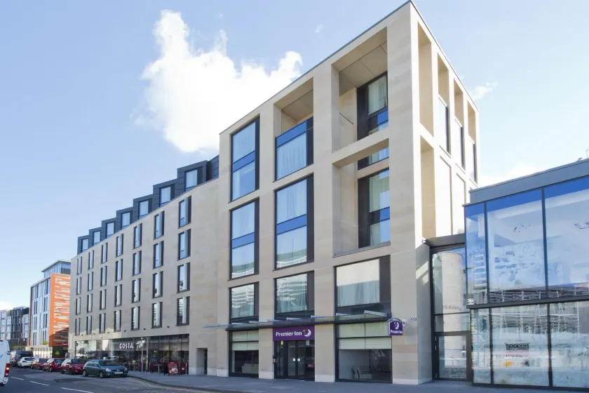 Premier Inn Edinburgh Cc Royal Mile - Image 1