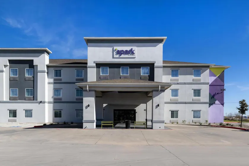 Spark by Hilton Midland South - Image 1