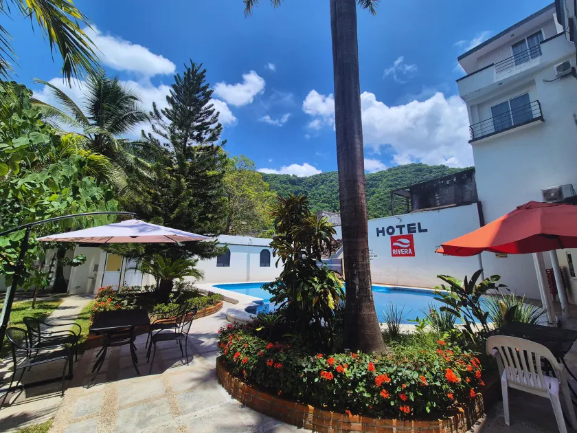 Hotel Rivera Inn - Image 1