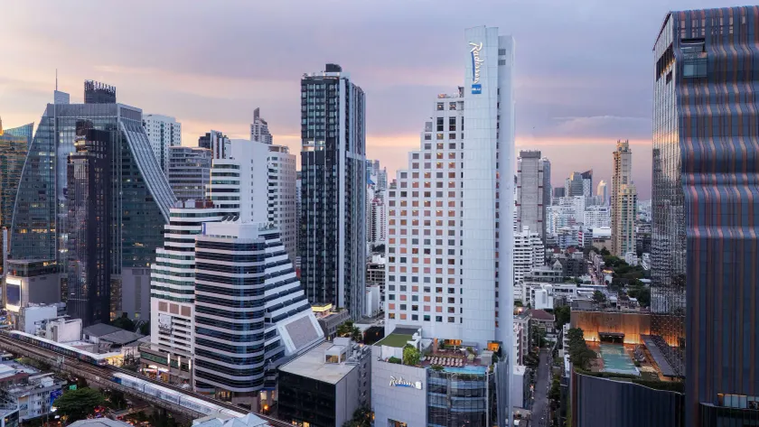 Radisson Blu Plaza Bangkok - Image 1