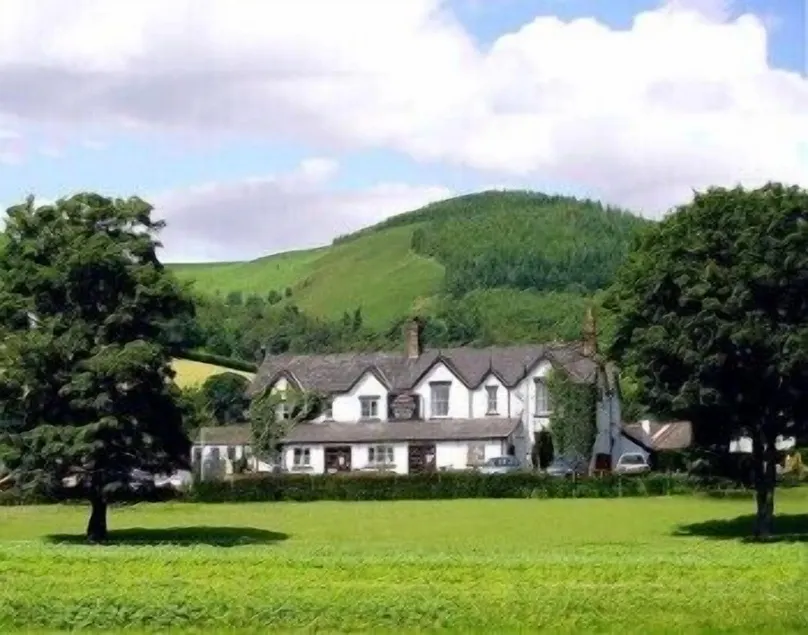 Abbey Grange Hotel - Image 1