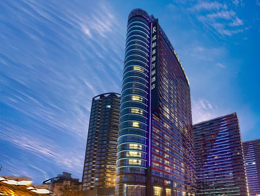 Renaissance Chengdu Hotel - Image 1