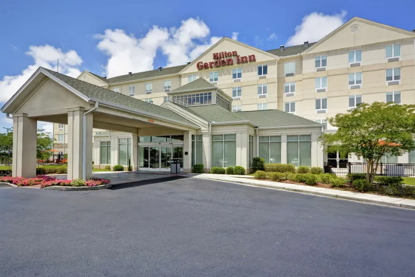 Hilton Garden Inn Gulfport Airport - Image 1