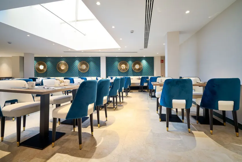 Eurostars Astoria - Image 1
