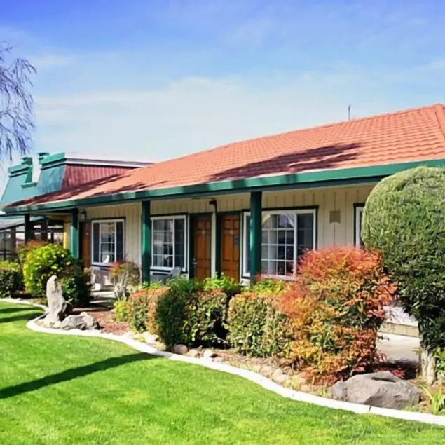 Holiday Motel Waynesburg - Image 1