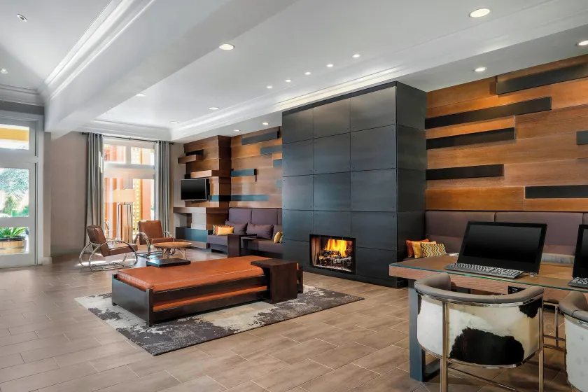 Marin Hilltop Hotel - Lobbylounge