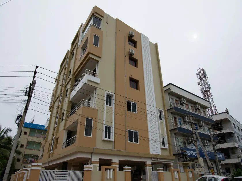 Hotel SK7 SERVICE APARTMENTS  - Image 1