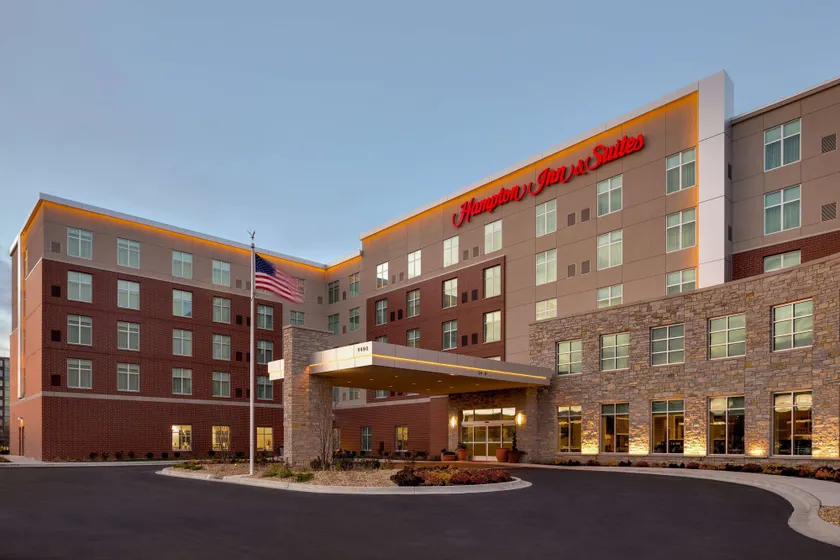 Hampton Inn & Suites Rosemont Chicago O'Hare - Image 1