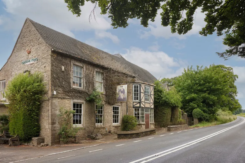 Hunters Hall Inn by Greene King Inns - Image 1