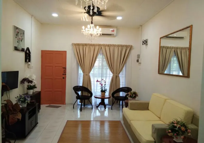Ainis Guest House at The Lost World of Tambun - Image 1