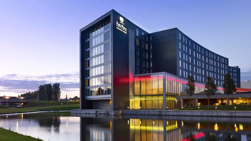 Park Plaza Amsterdam Airport - Image 1