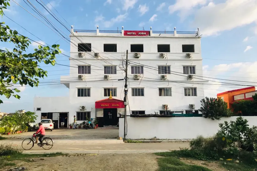 Hotel Joshi - Image 1