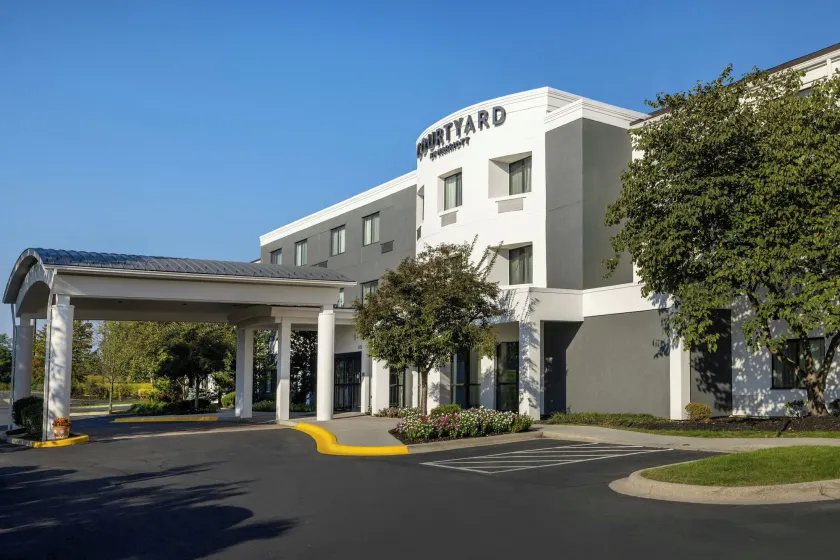 Courtyard by Marriott Harrisburg West/Mechanicsburg - Image 1