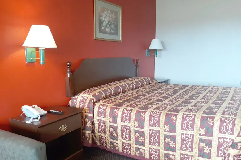 Liberty Inn - Image 1