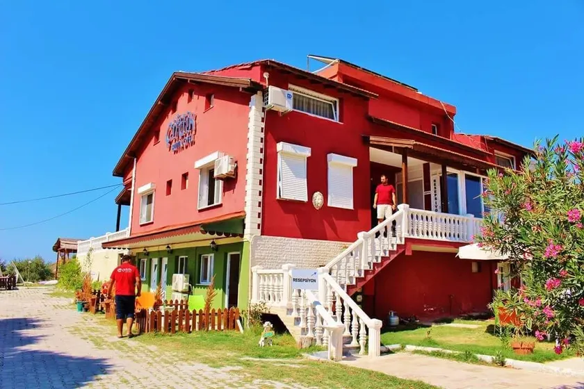 Ciftlik Hotel - Image 1