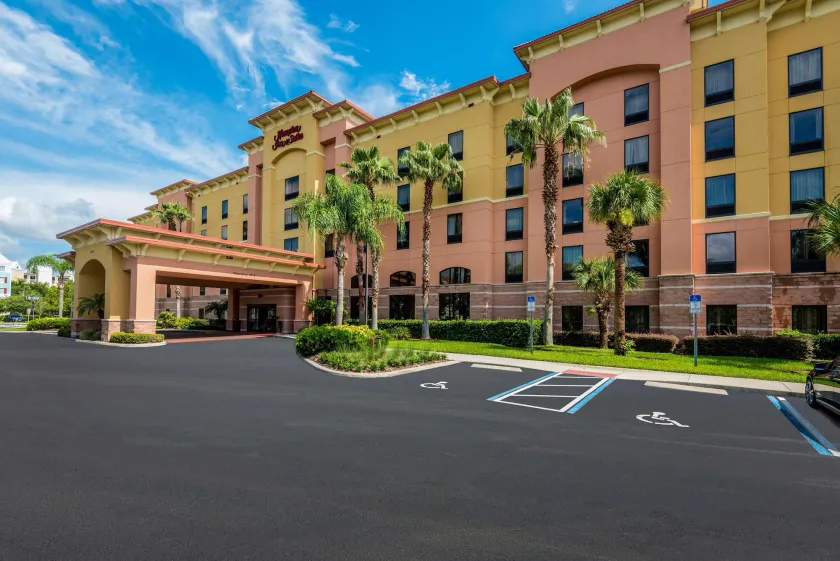 Hampton Inn & Suites Orlando-South Lake Buena Vista - Image 1