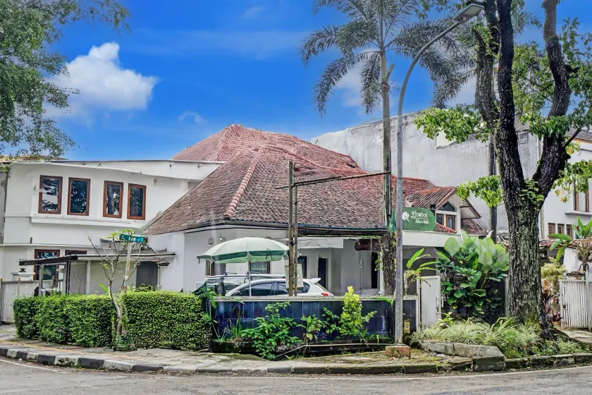 Hotel O Bandung near Stadion Siliwangi formerly The Ethnic Hotel Bandung - Image 1