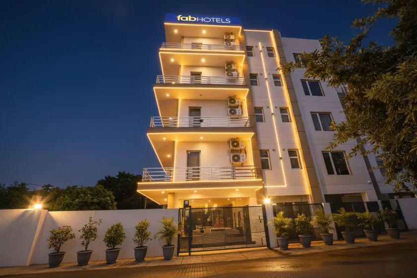FabHotel Black Pepper - Image 1