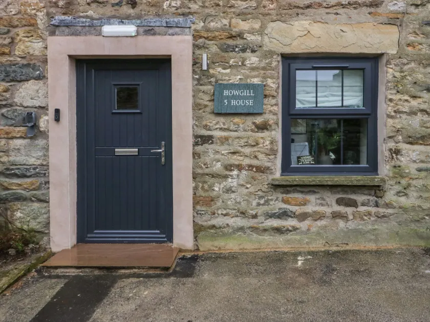Howgill House - Image 1