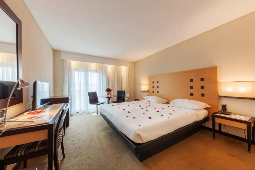 Hotel Lux Fatima - Image 1