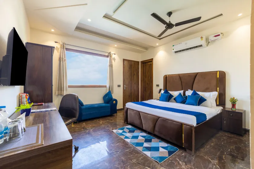 Bnb Sakura , Golf Course Road - Image 1
