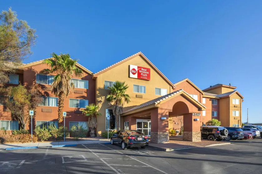 Best Western Plus North Las Vegas Inn & Suites - Image 1