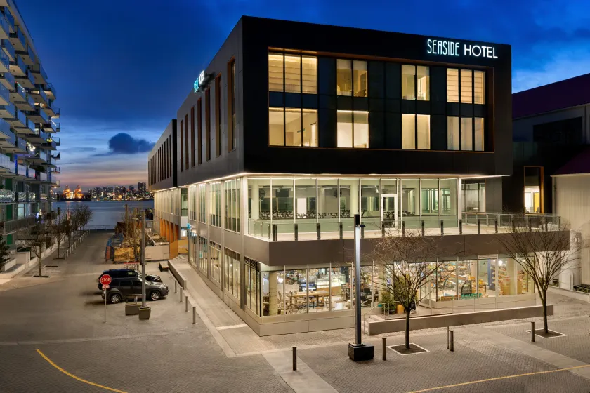 Seaside Hotel North Vancouver - Image 1