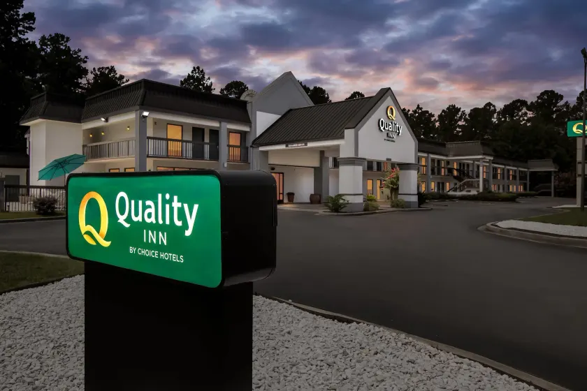 Quality Inn Walterboro I-95 - Image 1