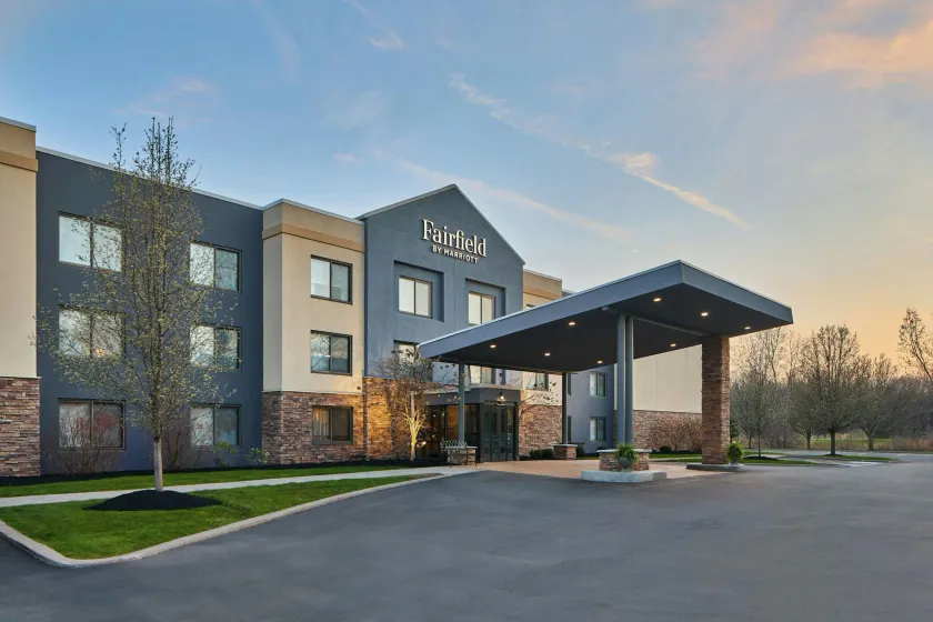 Fairfield Inn by Marriott Rochester East - Image 1