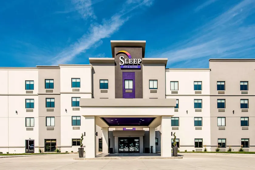 Sleep Inn & Suites Galion - Image 1