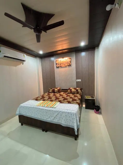 Samrat Hotel - Habitación