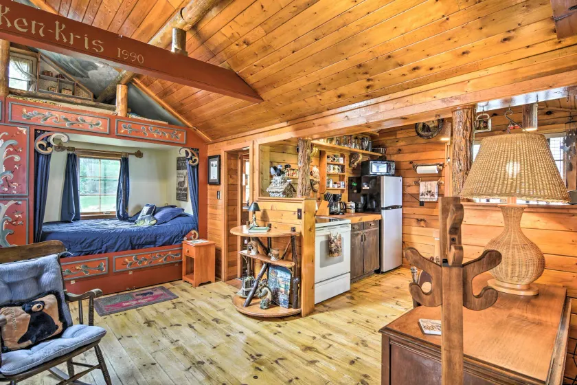 Cabin on Rush Lake w/ Bar, Grill & Kayaks! - Innvendig