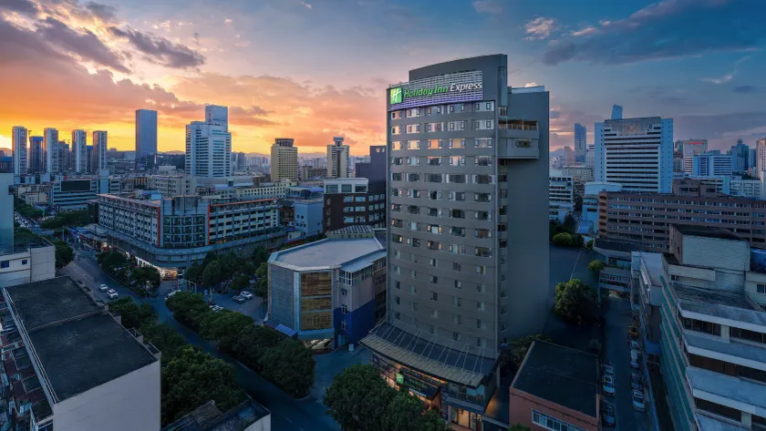 Holiday Inn Express Kunming Railway Station by IHG - Image 1