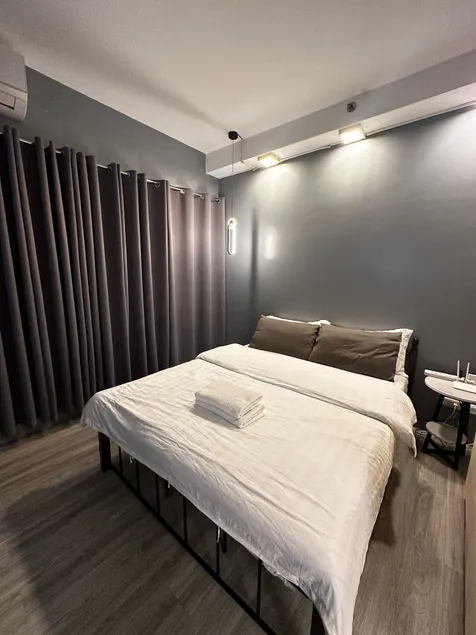 Malate Bayview Mansion Seaview Room -01 - Room
