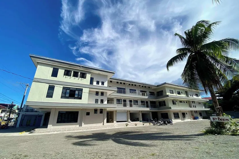 La Patria Baybay Tourist Inn powered by Cocotel - Image 1