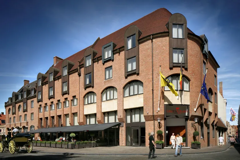 Crowne Plaza Hotel Brugge by IHG - Image 1