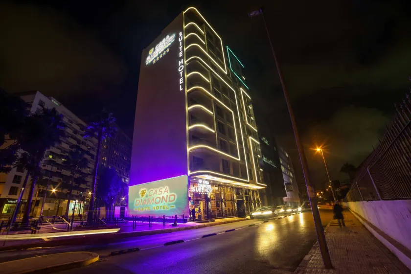 Suite Hotel Casa Diamond - Image 1
