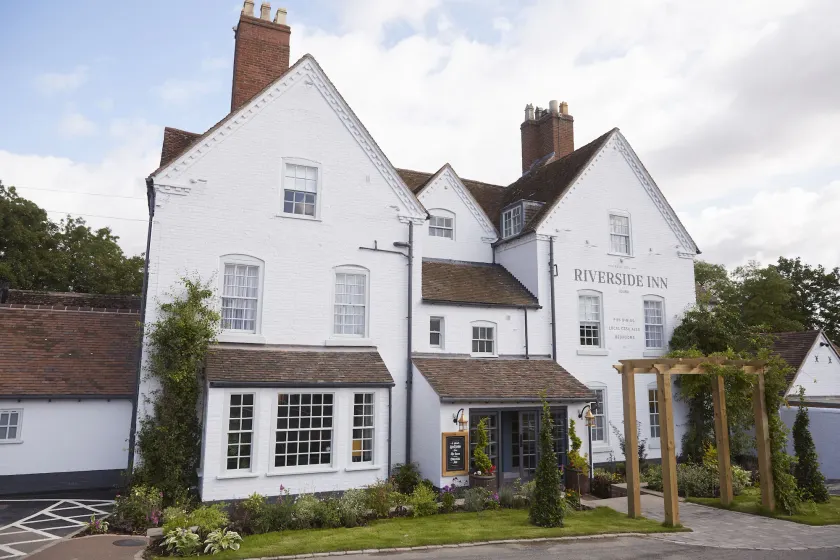 Riverside Inn by Chef & Brewer Collection - Image 1