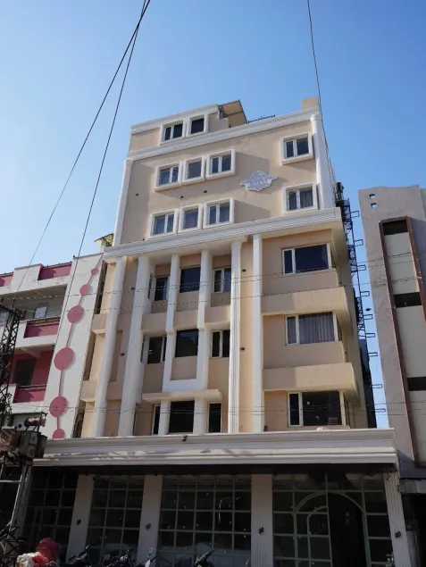 SITEVI INN & SUITES - Image 1