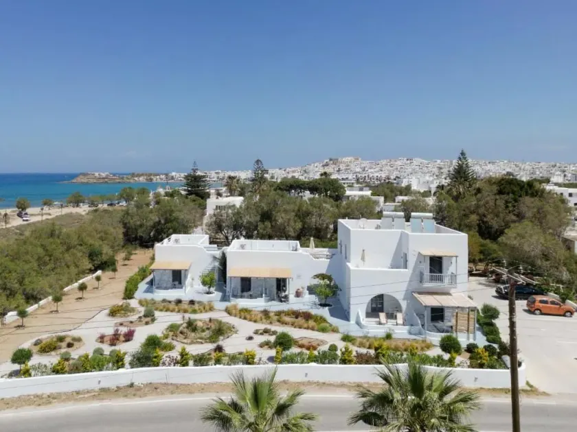 Crystal Mare Suites - Image 1